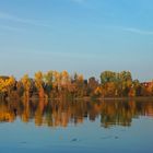 - Herbst am Wasser -