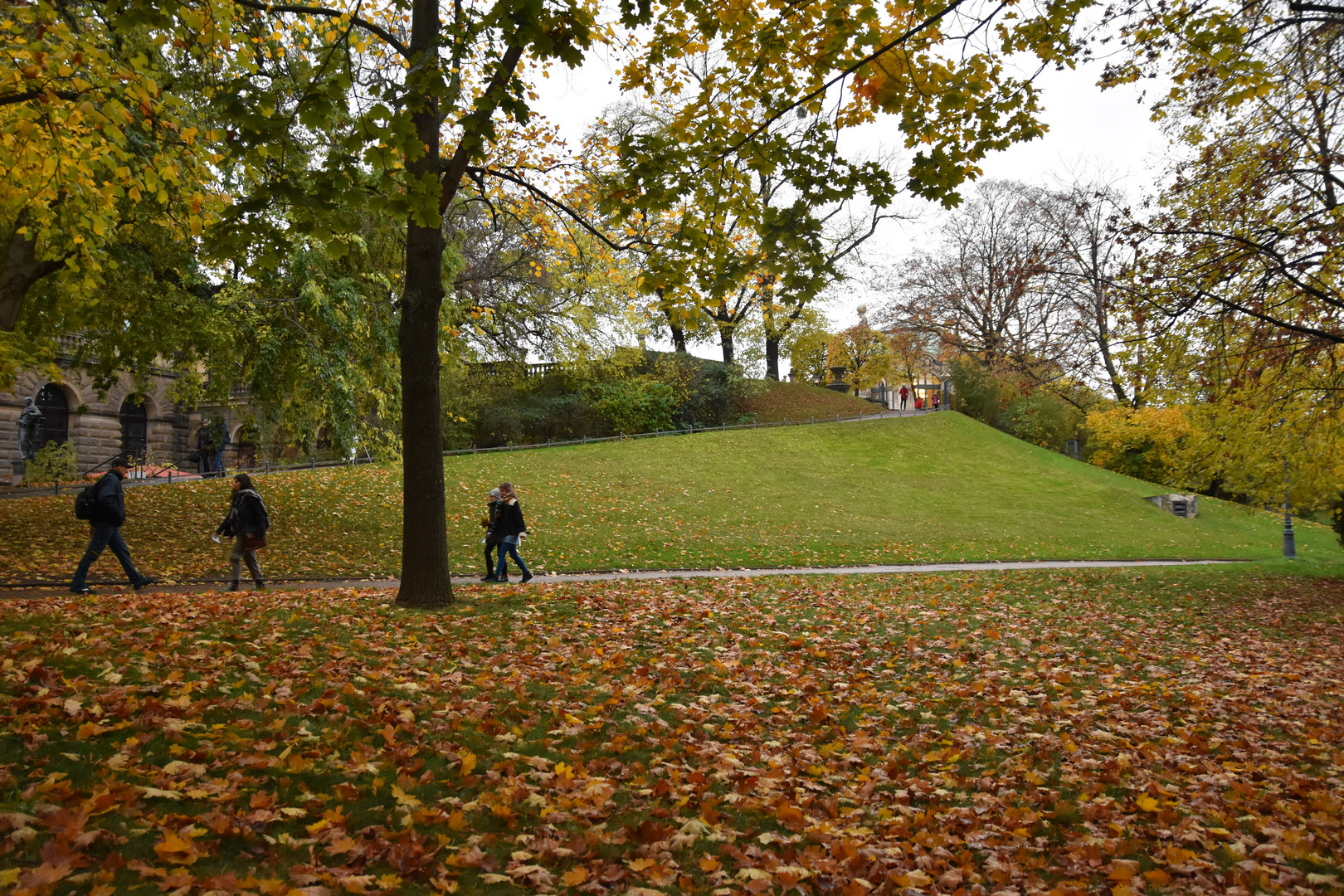 Herbst am Zwinger in Dresden