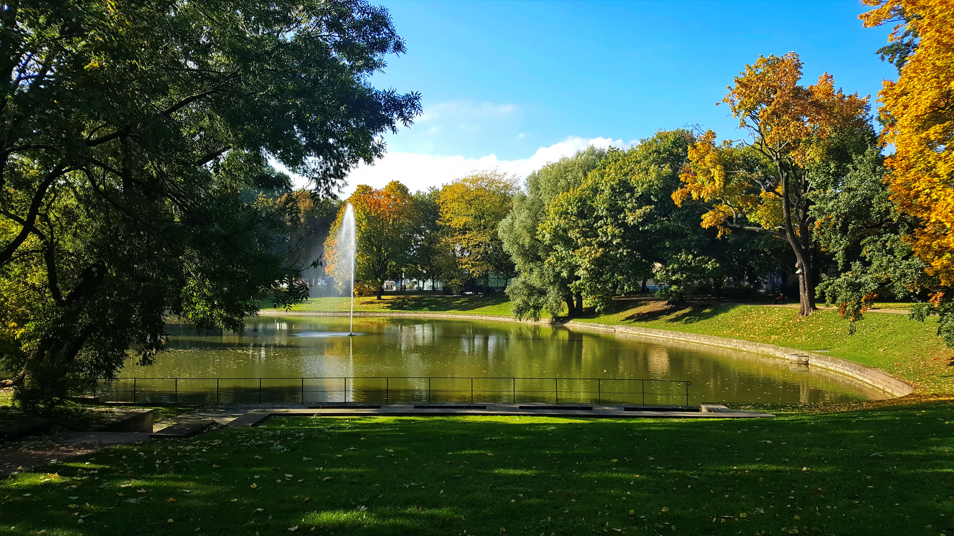 Herbst am Zwingerteich in Dresden