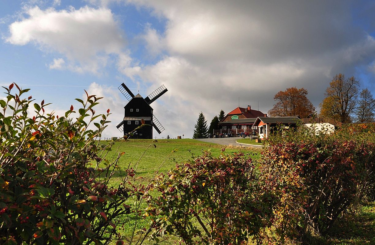 Herbst an der Bockwindmühle Kottmarsdorf