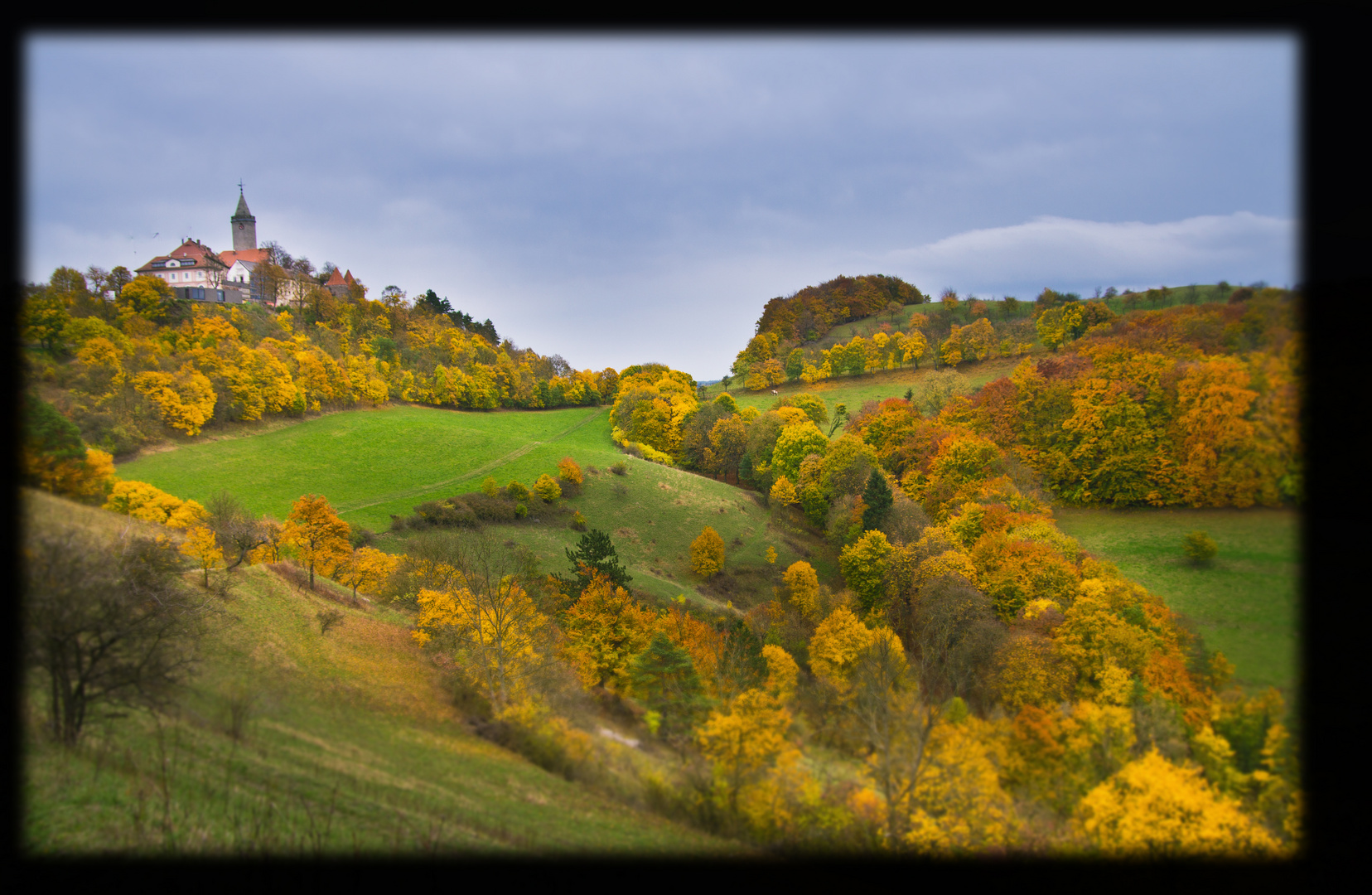 Herbst an der Burg