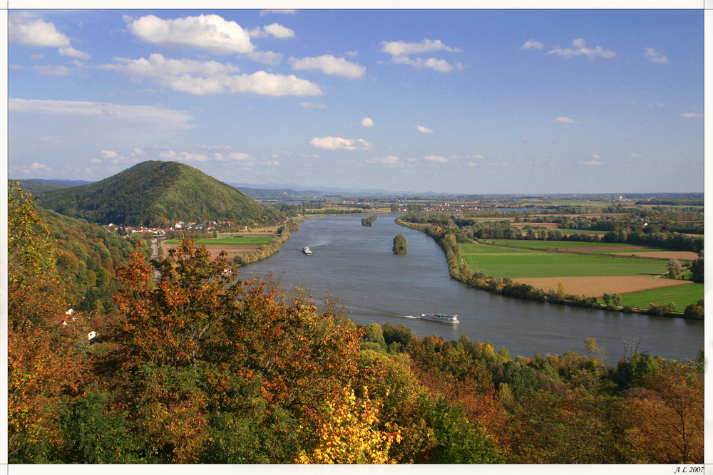 Herbst an der Donau