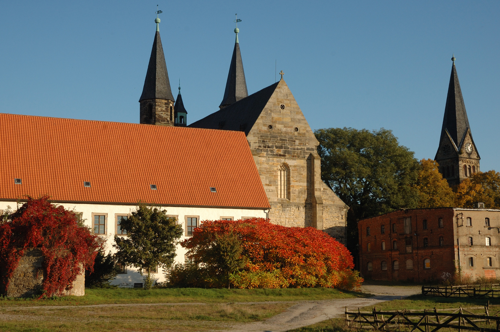 Herbst auf dem Klosterhof