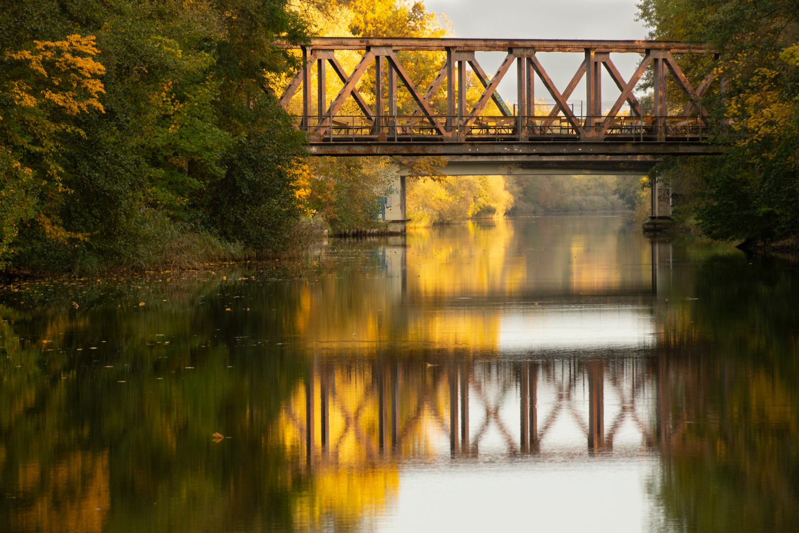 Herbst auf dem Wasser