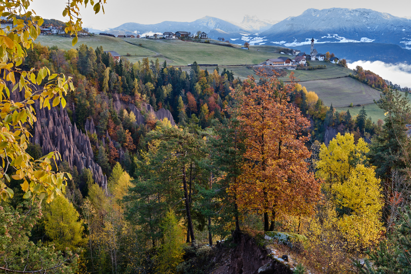 Herbst bei den Erdpyramiden am Ritten