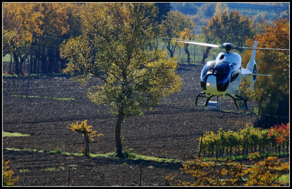 Herbst Flug mit Helicopter in Toscana