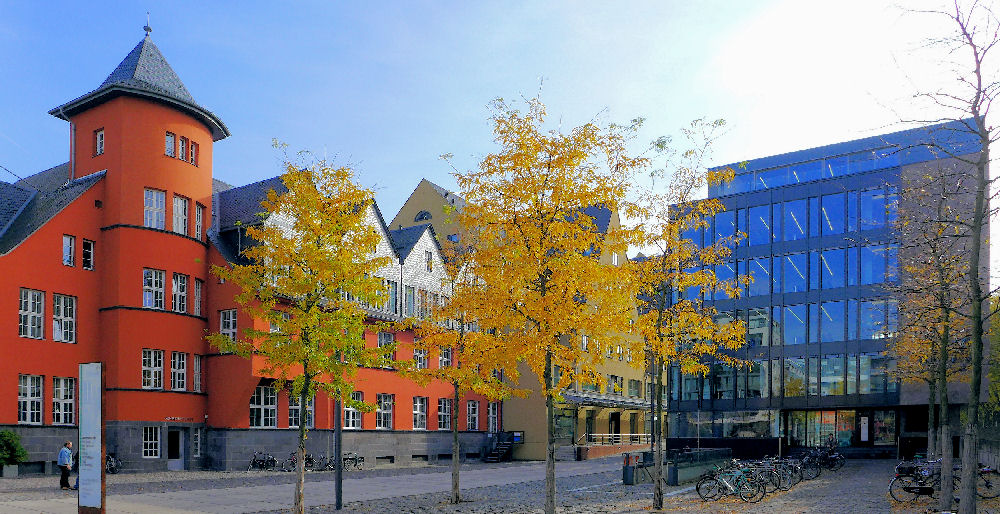 Herbst im Kölner Rheinauhafen