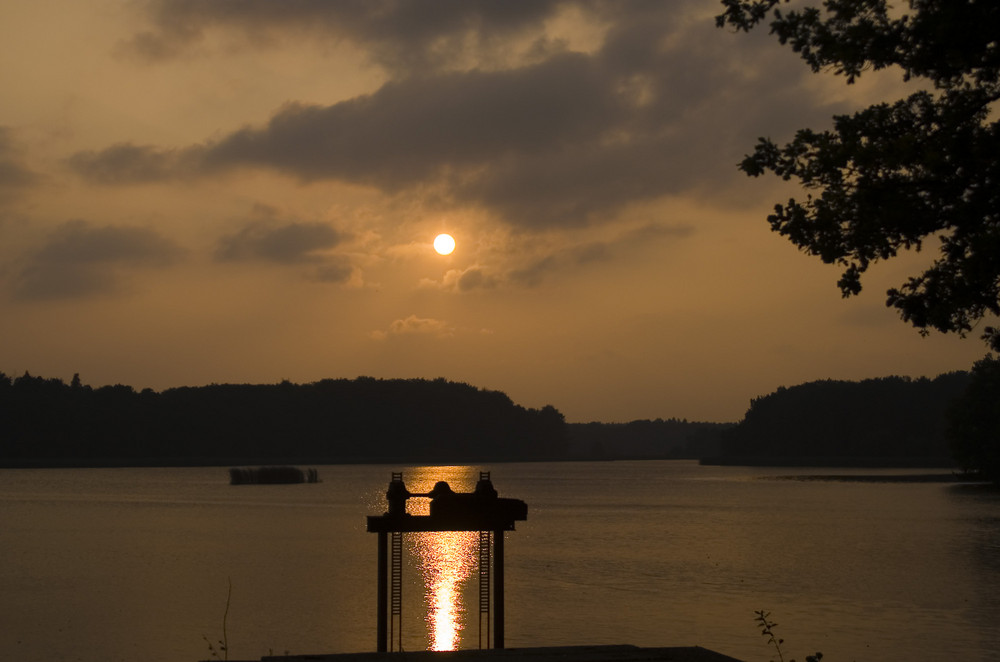 Herbst im Moritzburger Teichgebiet - Sonnenuntergang am Weiher 1