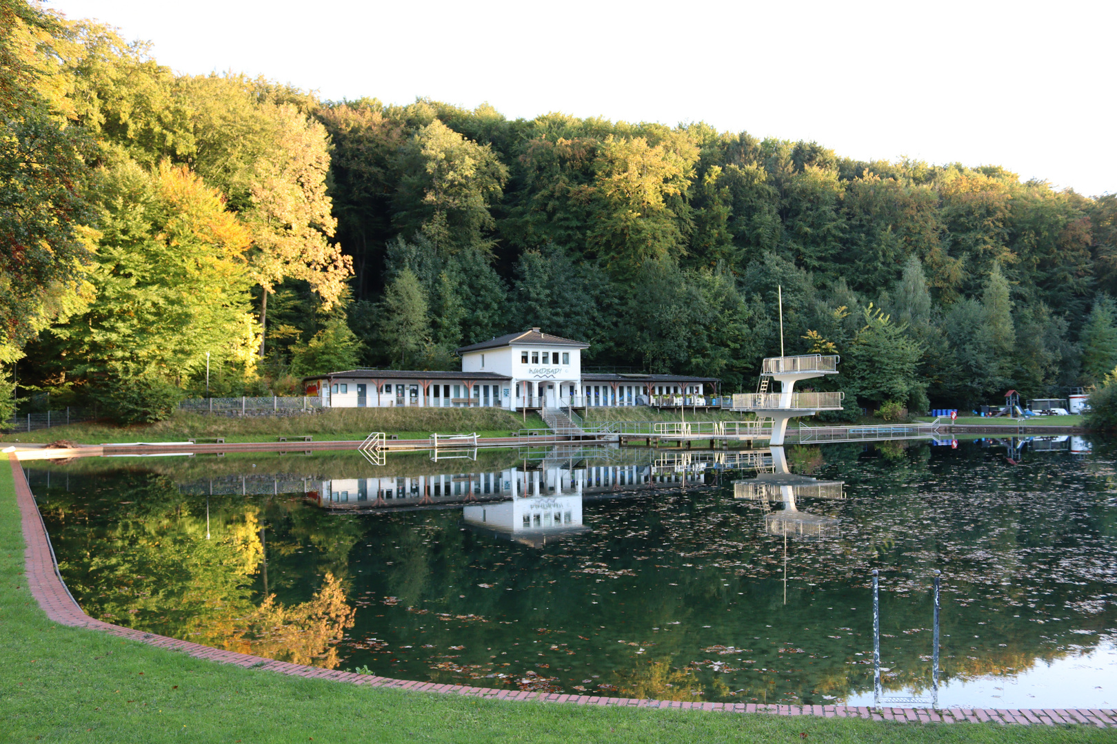 Herbst im Waldbad