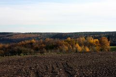 Herbst über den Feldern mit Fernblick