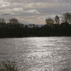 Herbst - Wolkenzug über dem Rhein