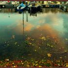 Herbstabend am Bootshafen