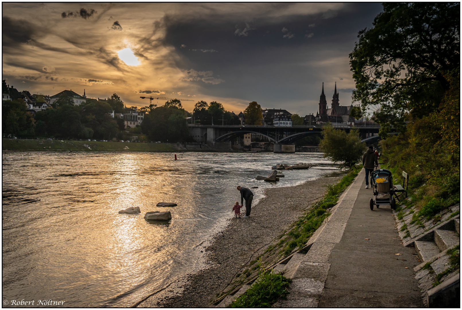 Herbstabend am Rhein