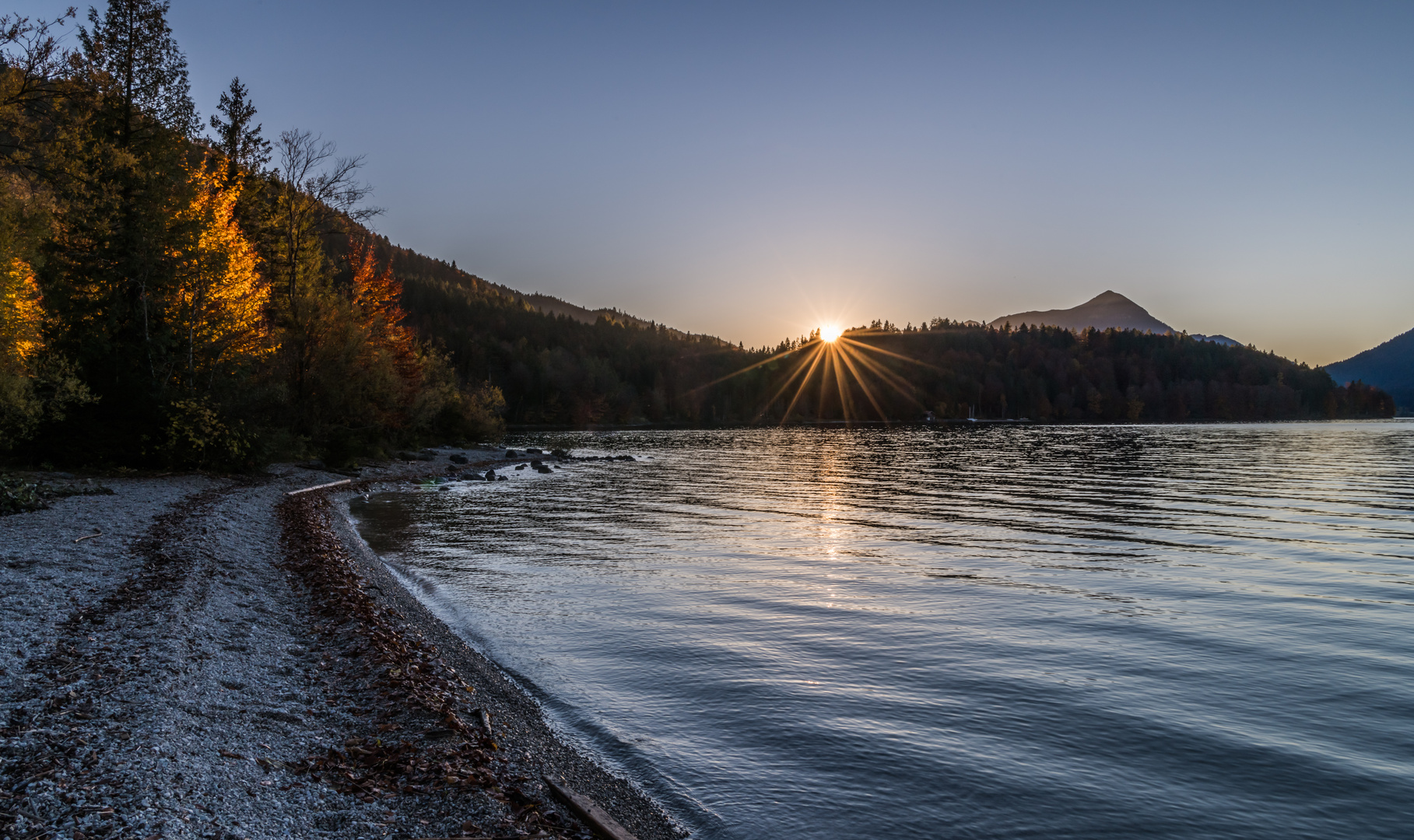 Herbstabend am Walchensee