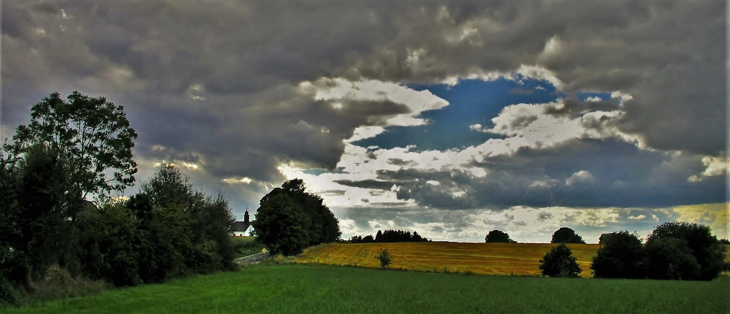 Herbstabend über Lohmars Feldern