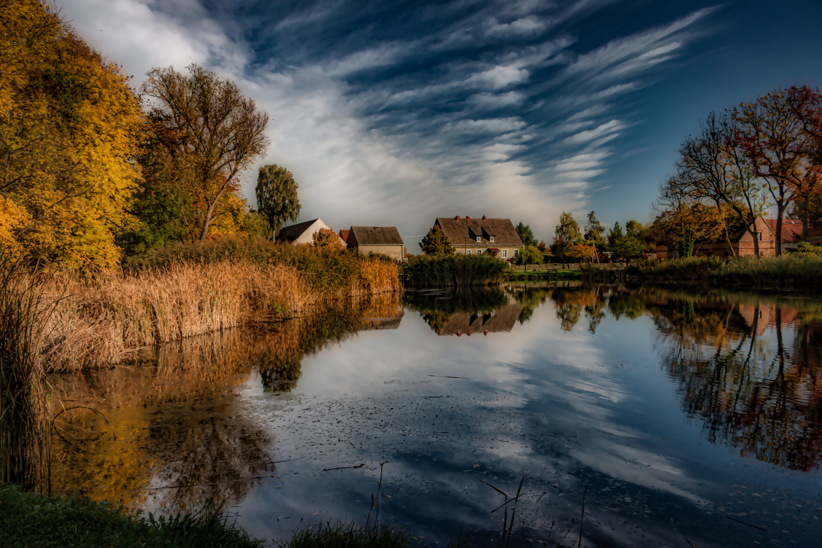 Herbstabendwolkenzauber über Ihlow (Märkisch Oderland)