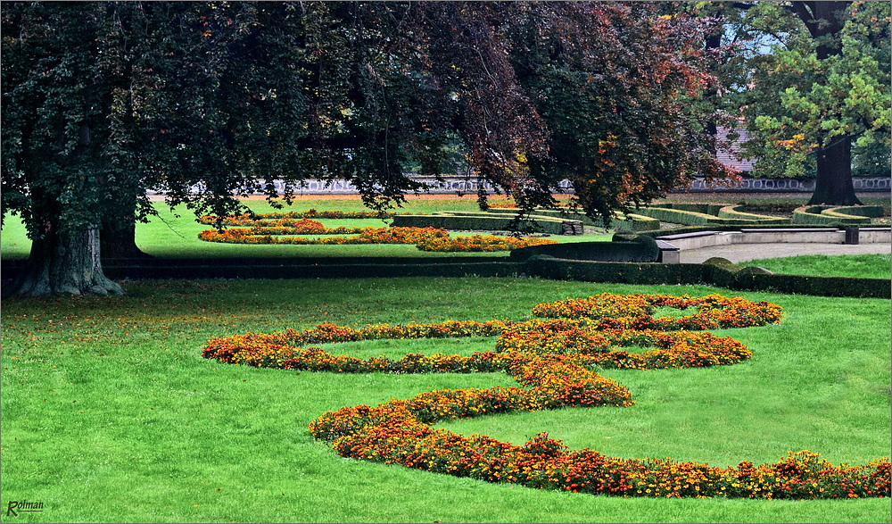 Herbstbeginn im Schloßpark von Krumau (Böhmen)