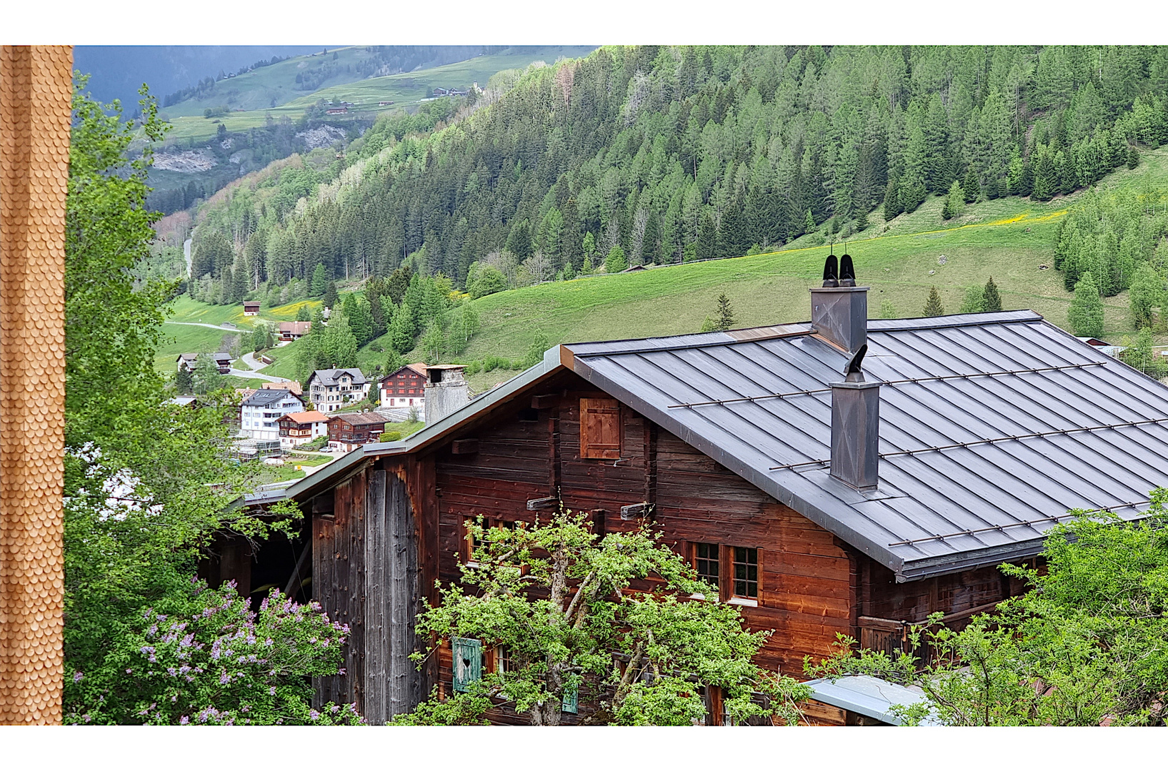 Herbstbild aus dem Fenster des alten Pfarrhauses...