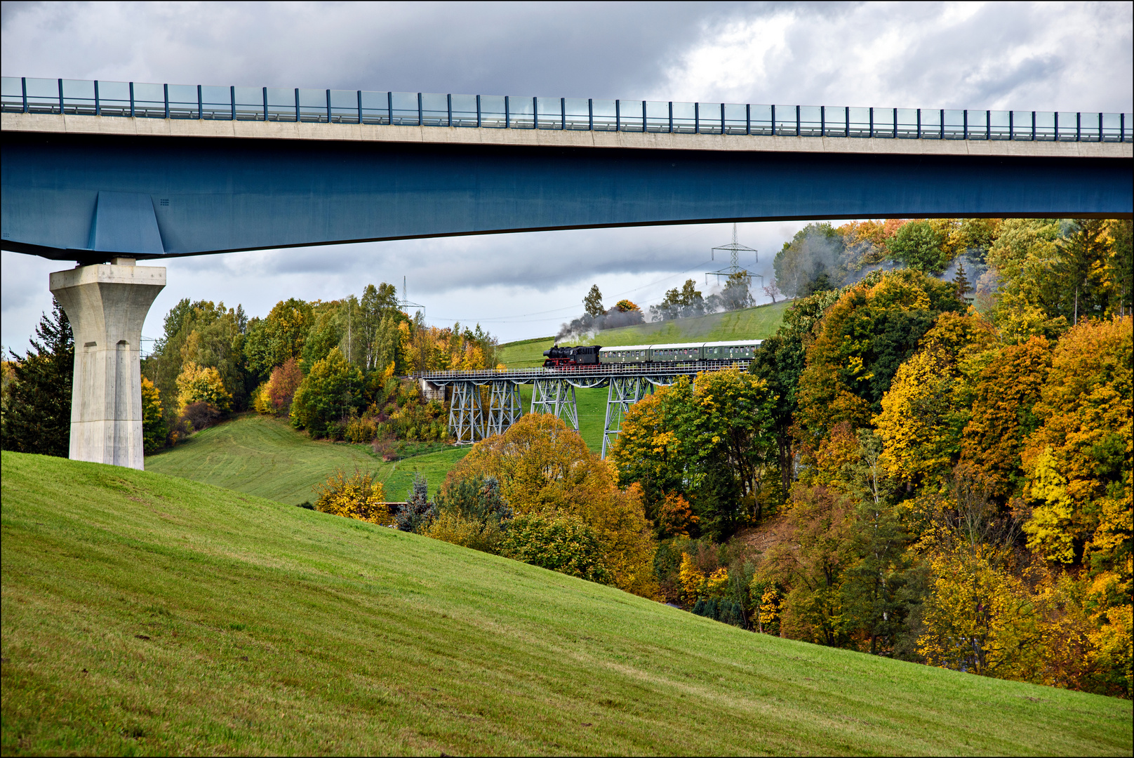 Herbstdampf, oder nichts geht über die Straße