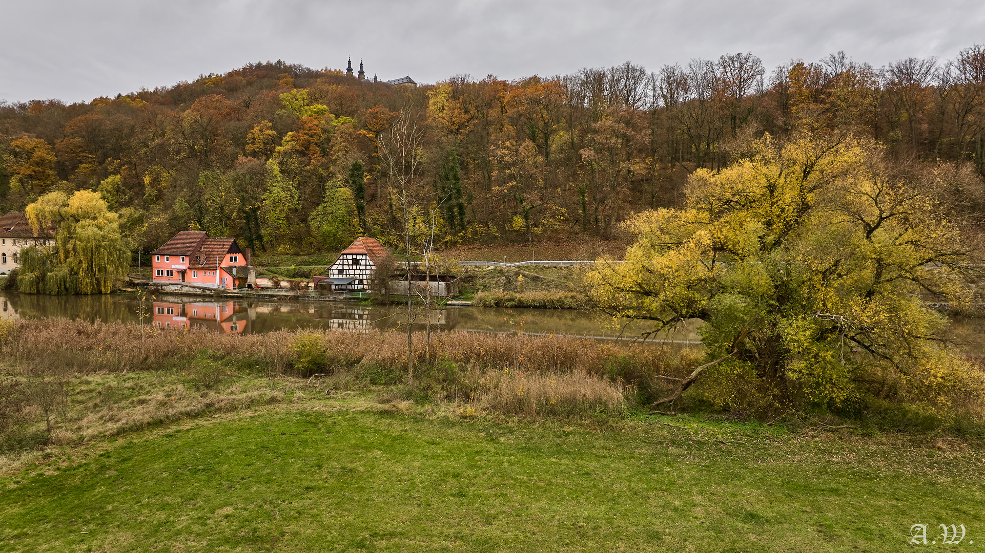 Herbstfarben am Main