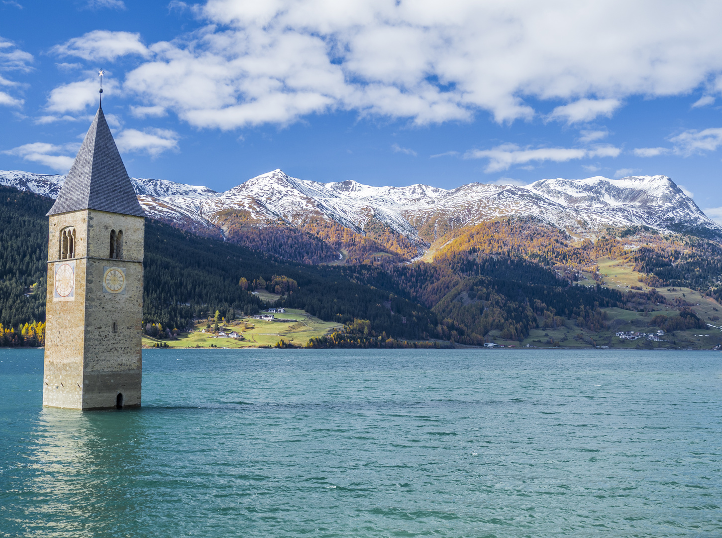 Herbstfarben am Reschensee