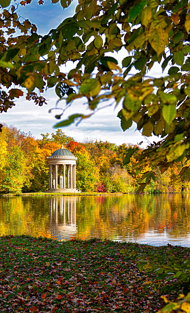 Herbstfarben Apollotempel