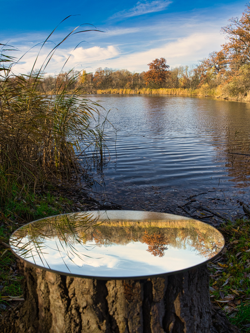  Herbstfarben im Spiegel