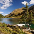 Herbstfarben und Licht-Schattenspiel am Obersee. Der Obersee...