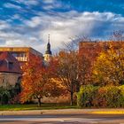 Herbstfarbenpracht in der Stadt  