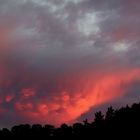 Herbstfeuer,Mammatus-Wolken