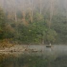 Herbstfischer im Nebel