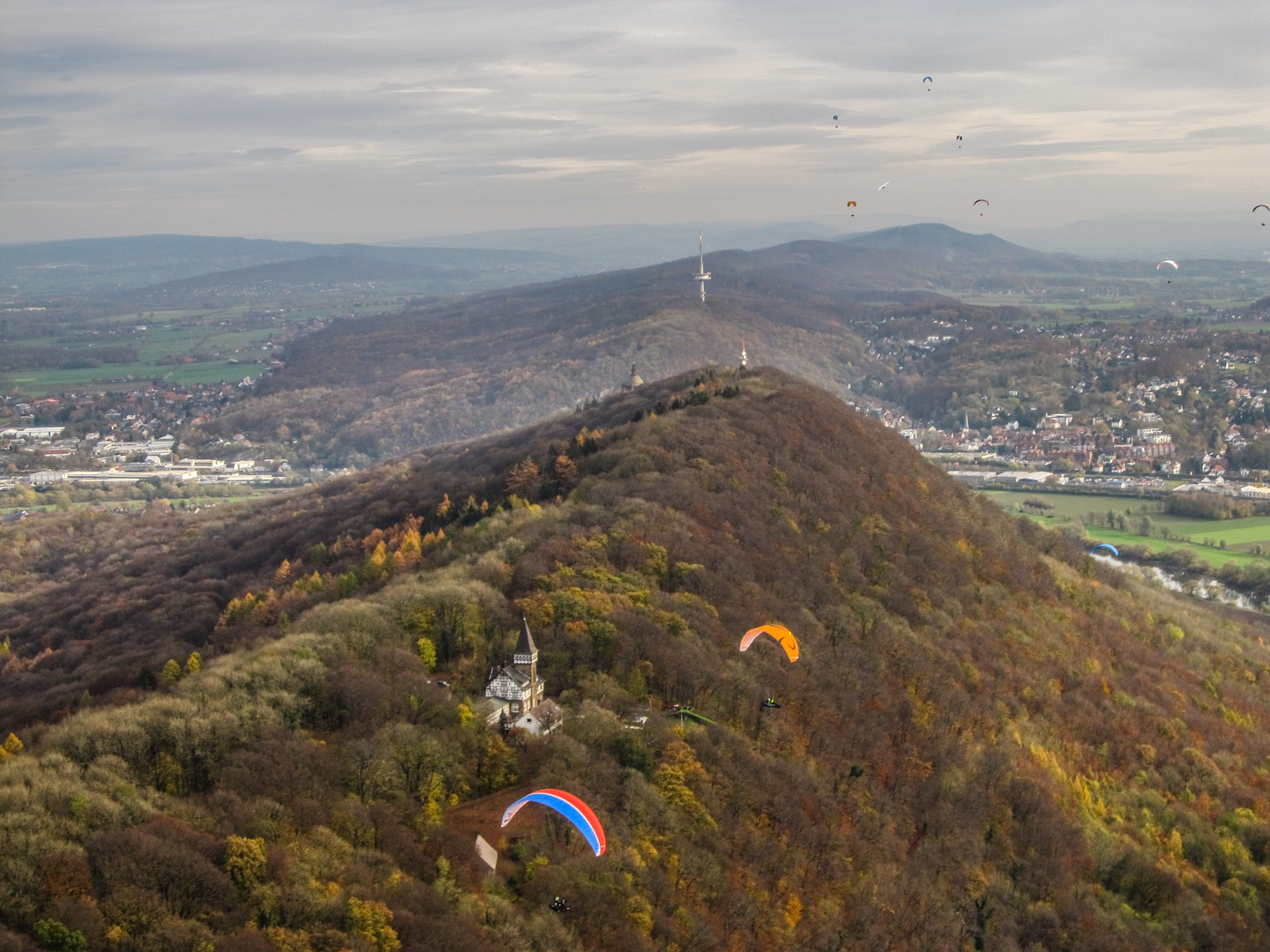 Herbstflug an der Wittekindsburg