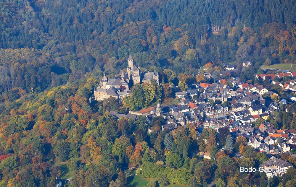 Herbstflug über Braunfels