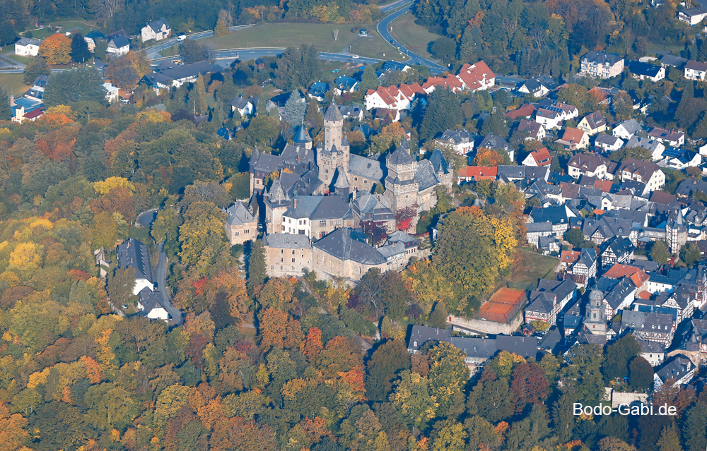 Herbstflug über Braunfels