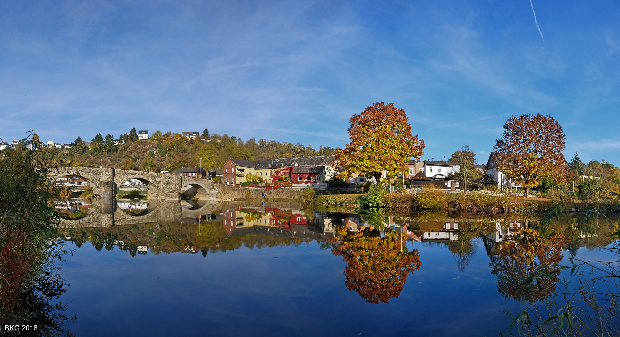 Herbstgoldspiegelbild II