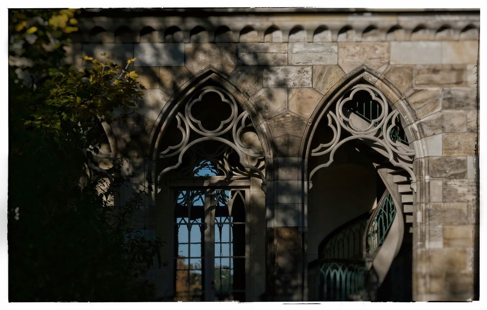 Herbstimpressionen Potsdam Gotische Bibliothek Foto