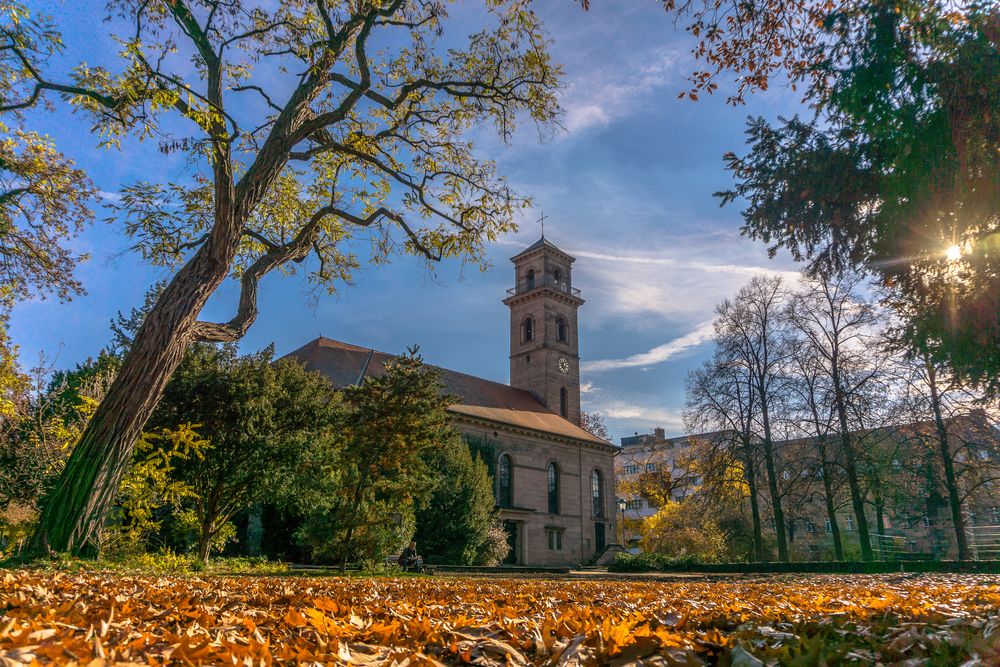 Herbst:Kirche