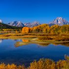 Herbstlandschaft am Oxbow Bend gegen Teton Range, Wyoming, USA