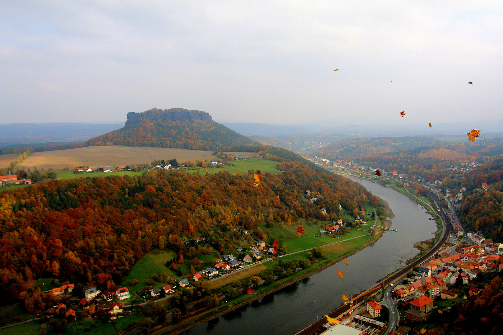 Herbstlaub,...