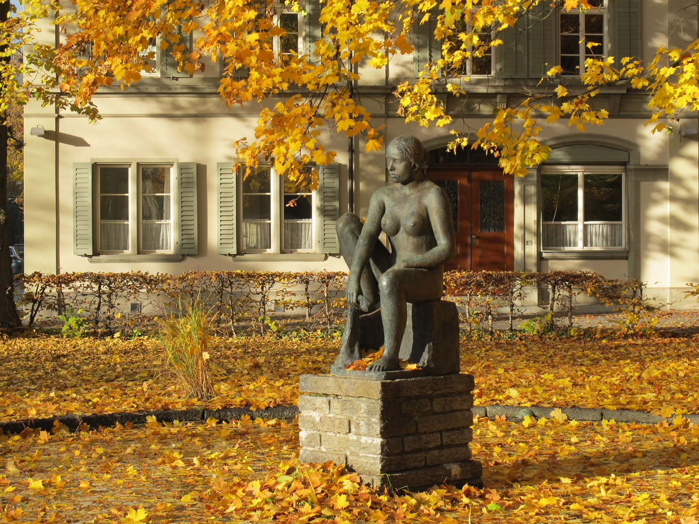 Herbstlaubbrunnen