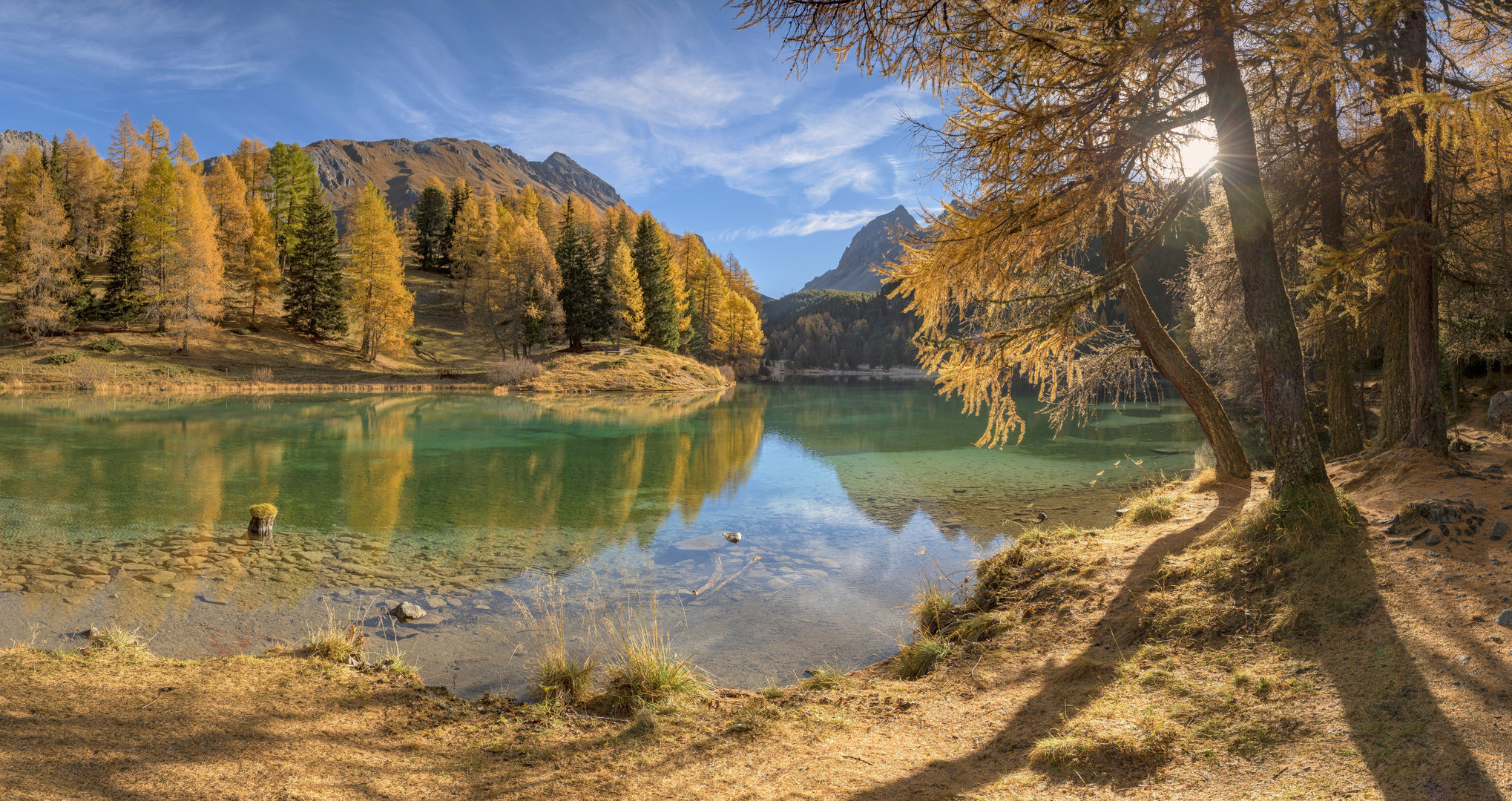 *Herbstleuchten am Lai da Palpuogna*