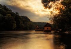 Herbstliche Abendstimmung in Mureck bei der Murmühle