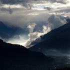 herbstliche Abendstimmung über dem Vinschgau in Südtirol