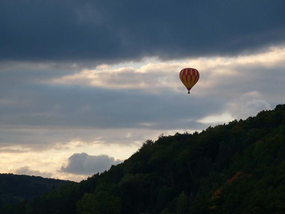 Herbstliche Ballonfahrt 01