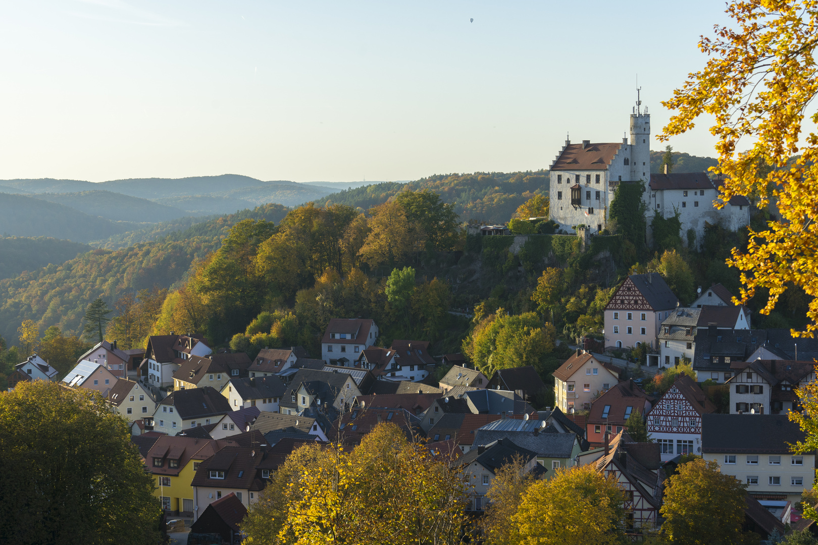 Herbstliche Burg Gößweinstein