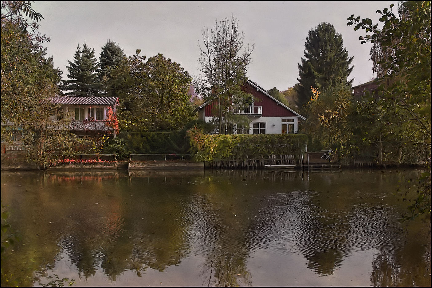 ~~Herbstliche Idylle an der Lahn~~