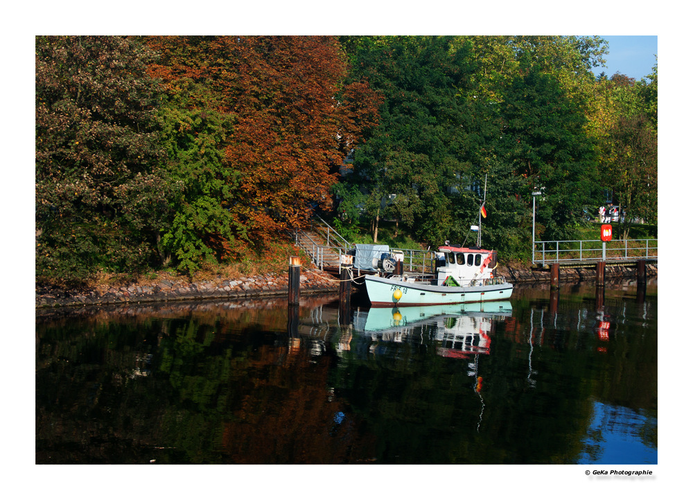 herbstliche Kanalimpression