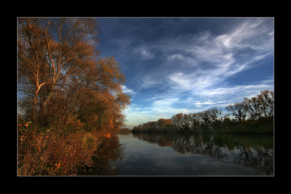 herbstliche Main-Idylle