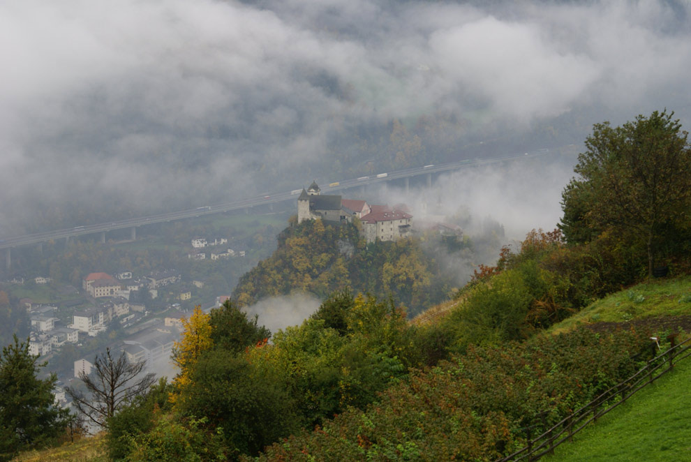 Herbstliche Nebellandschaft