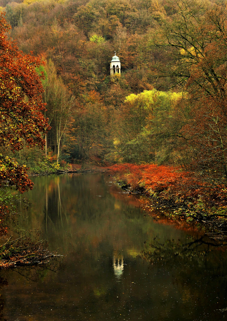 Herbstliche Spiegelung